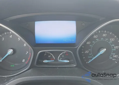 2013 Ford Focus Titanium z USA, uszkodzony, nr VIN 1FADP3N27DL220304